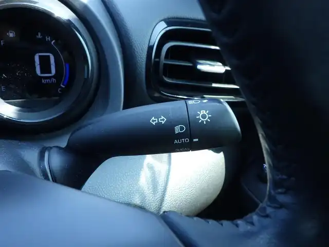トヨタ ヤリス ハイブリッド Z 千葉県 2020(令2)年 6.9万km センシュアルレッドマイカ Toyota Safety Sense/・プリクラッシュセーフティ/・レーンディパーチャーアラート/・オートハイビーム/・レーダークルーズコントロール/ディスプレイオーディオ/【Bluetooth接続】/バックカメラ/前席シートヒーター/革巻きステアリング/ETC/LEDヘッドライト/ウインカーミラー/クリアランスソナー/モデリスタ15インチアルミホイル/サイド/カーテンエアバッグ/スマートキー