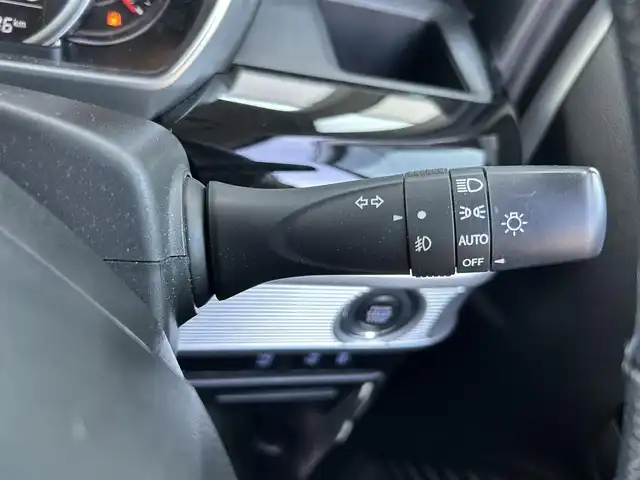 スズキ スペーシア カスタム HYBRID XS 香川県 2019(令1)年 3.1万km クラッシーブラウンメタリック/ホワイト 2トーンルーフ 社外8インチメモリーナビ/→AM/FM/CD/DVD/Bluetooth/フルセグTV/前後ドライブレコーダー/両側パワースライドドア/ビルトインETC/コーナーセンサー/ハーフレザーシート/シートヒーター（D席）/LEDヘッドライト/プッシュスタート/スマートキー/スペアキー×1/横滑り防止装置/オートライト