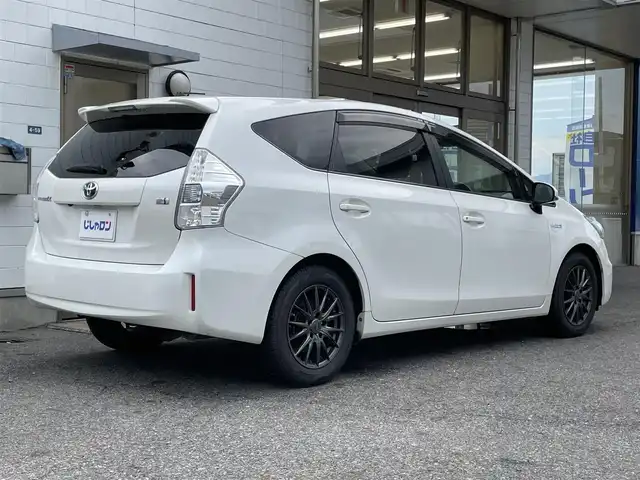 トヨタ プリウス α S 滋賀県 2013(平25)年 9.1万km ホワイトパールクリスタルシャイン (株)IDOMが運営する【じしゃロン草津店】の自社ローン専用車両になりますこちらは現金またはオートローンご利用時の価格です。自社ローンご希望の方は別途その旨お申付け下さい