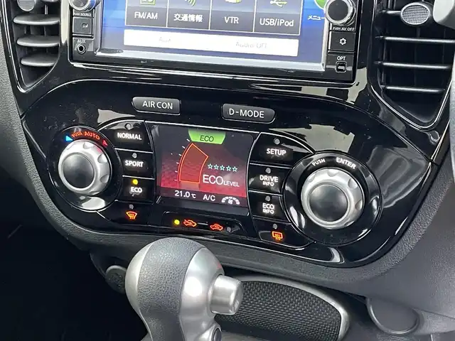 日産 ジューク 宮崎県 2014(平26)年 3.1万km オーロラフレアブルーパール 純正ナビ/フルセグTV/バックカメラ/ケンウッドドライブレコーダー/ビークルダイナミクスコントロール/オートライト/オートエアコン/本革巻きステアリング/スエード調トリコットシート/インテリジェントキー/プッシュエンジンスターター/イモビライザー/禁煙車
