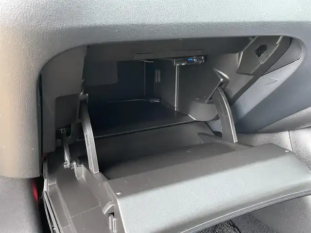 日産 ジューク 宮崎県 2014(平26)年 3.1万km オーロラフレアブルーパール 純正ナビ/フルセグTV/バックカメラ/ケンウッドドライブレコーダー/ビークルダイナミクスコントロール/オートライト/オートエアコン/本革巻きステアリング/スエード調トリコットシート/インテリジェントキー/プッシュエンジンスターター/イモビライザー/禁煙車