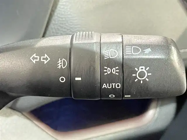 トヨタ ＲＡＶ４ ハイブリッドG 愛知県 2019(令1)年 6.1万km ダークブルーマイカ 純正9インチナビ/衝突軽減ブレーキ/レーダークルーズコントロール/ビルトインETC2.0/シートヒーター/LEDヘッドライト/バックカメラ/ドライブレコーダ/ブラインドスポットモニター/ステアリングヒーター/メモリ機能付パワーシート/電動リアゲート/フルセグTV/Bluetooth/コーナーセンサー/レーンキープアシスト/オートハイビーム/プッシュスタート/スマートキー/CD/DVD再生/ミュージックサーバー/純正フロアマット/純正18インチアルミホイール/オートライト/禁煙車/ルーフレール/4WD/合皮シート/ウィンカーミラー/電動格納ミラー/フォグランプ/オートエアコン/電動パーキングブレーキ/オートブレーキホールド/ステアリングリモコン/ロードサインアシスト/横滑り防止装置
