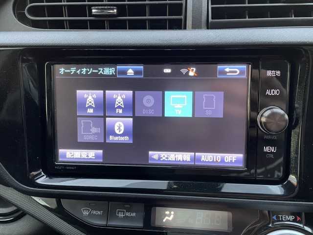 トヨタ アクア S スタイルブラック 岩手県 2017(平29)年 4.4万km ブラックマイカ ワイパーデアイサー/寒冷地仕様/オートライト/オートマチックハイビーム/純正フロアマット/純正ナビ（CD/DVD/BT/フルセグ）/バックモニター/スマートキー/ABS/電動格納ミラー/レーンキープアシスト/横滑り防止/プリクラッシュセーフティ