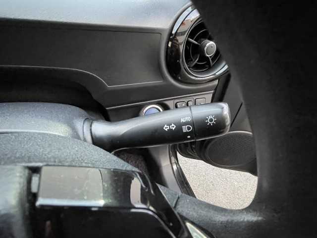 トヨタ アクア S スタイルブラック 岩手県 2017(平29)年 4.4万km ブラックマイカ ワイパーデアイサー/寒冷地仕様/オートライト/オートマチックハイビーム/純正フロアマット/純正ナビ（CD/DVD/BT/フルセグ）/バックモニター/スマートキー/ABS/電動格納ミラー/レーンキープアシスト/横滑り防止/プリクラッシュセーフティ