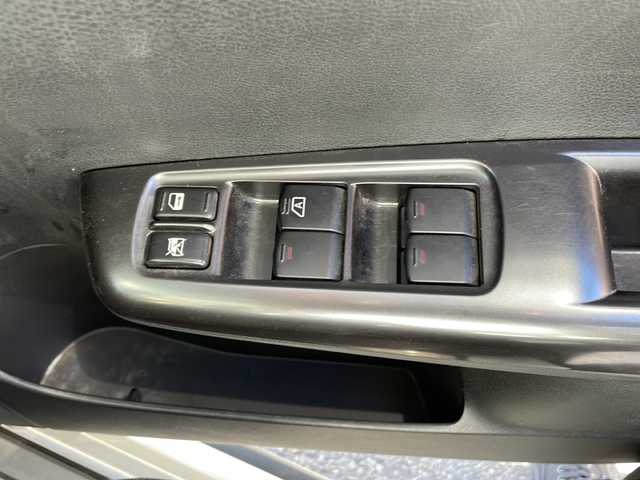 スバル インプレッサ ＷＲＸ STi 高知県 2014(平26)年 12.6万km サテンホワイトパール ７インチナビ/・フルセグＴV/・Ｂｌｕｅｔｏｏｔｈオーディオ/・ＣＤ/・バックカメラ/ＳＴＩエアロ/ＳＴＩ１８インチアルミホイール/RECAROシート/ETC/プッシュスタート/スペアキー/純正フロアマット/6速MT/４WD