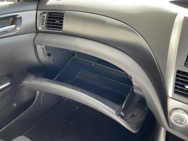 スバル インプレッサ ＷＲＸ STi 高知県 2014(平26)年 12.6万km サテンホワイトパール ７インチナビ/・フルセグＴV/・Ｂｌｕｅｔｏｏｔｈオーディオ/・ＣＤ/・バックカメラ/ＳＴＩエアロ/ＳＴＩ１８インチアルミホイール/RECAROシート/ETC/プッシュスタート/スペアキー/純正フロアマット/6速MT/４WD