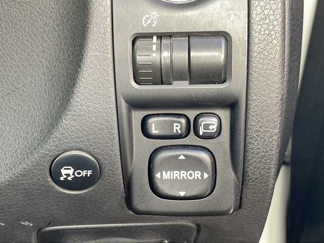 スバル インプレッサ ＷＲＸ STi 高知県 2014(平26)年 12.6万km サテンホワイトパール ７インチナビ/・フルセグＴV/・Ｂｌｕｅｔｏｏｔｈオーディオ/・ＣＤ/・バックカメラ/ＳＴＩエアロ/ＳＴＩ１８インチアルミホイール/RECAROシート/ETC/プッシュスタート/スペアキー/純正フロアマット/6速MT/４WD