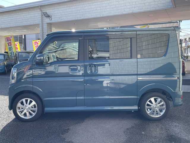 スズキ エブリィ ワゴン PZターボ 大分県 2024(令6)年 0.6万km デニムブルーメタリック ターボ/純正ディスプレイオーディオ 【BTオーディオ/USB】/バックカメラ/左後パワースライドドア/純正14インチアルミホイール/衝突被害軽減システム/前後2カメラドライブレコーダー/リアクリアランスソナー/レーンアシスト/ETC/シートヒーター/充電用USBソケット （Cタイプ）/LEDヘッドライト/フォグランプ/オートライト/ヘッドライトレベライザー/レザーステアリング/ステアリングリモコン/チルトステアリング/ウインカーミラー/横滑り防止装置/アイドリングストップ/エンジンプッシュスタート/ドアバイザー/フロアマット/電動格納ミラー/Wエアバッグ/ABS/スマートキー×2/保証書/車両取説/オーディオ取説