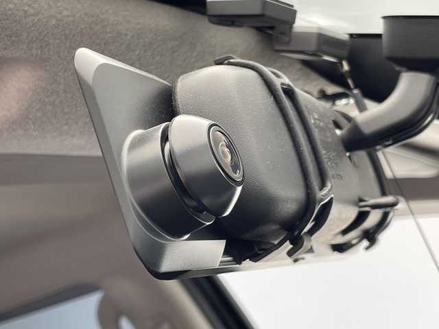 トヨタ ハイラックス Z 千葉県 2020(令2)年 6.8万km アティチュードブラックマイカ ダブルサイドエアバック/カーテンエアバック/衝突軽減/レーンキープアシスト/横滑り防止/コーナーセンサー前後/LED/純正フロアマット/TRDアルミホイール/ETC/テレビナビ/BT/CD/SD/ドライブレコーダー前後