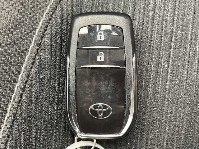 トヨタ ハイラックス Z 千葉県 2020(令2)年 6.8万km アティチュードブラックマイカ ダブルサイドエアバック/カーテンエアバック/衝突軽減/レーンキープアシスト/横滑り防止/コーナーセンサー前後/LED/純正フロアマット/TRDアルミホイール/ETC/テレビナビ/BT/CD/SD/ドライブレコーダー前後