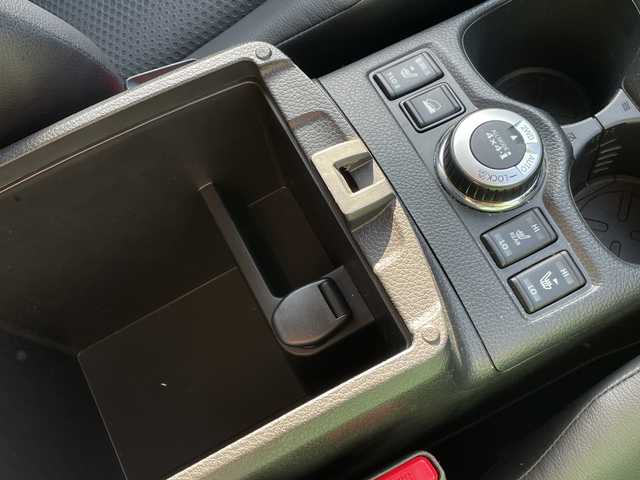 日産 エクストレイル 20Xi Vセレクション 新潟県 2020(令2)年 2.1万km ガーネットレッド 4WD/純正9インチSDナビ(MM520D-L)/CD/DVD/BD/フルセグテレビ/ミュージックサーバー/全方位カメラ/ETC/ドライブレコーダー/衝突被害軽減ブレーキ/レーンキープアシスト/レーダークルーズコントロール/革シート/パワーシート/シートヒーター/ステアリングスイッチ/パワーバックドア/コーナーセンサー/スマートキー/プッシュスタート/LEDヘッドライト/オートライト/フォグランプ/純正18インチアルミホイール