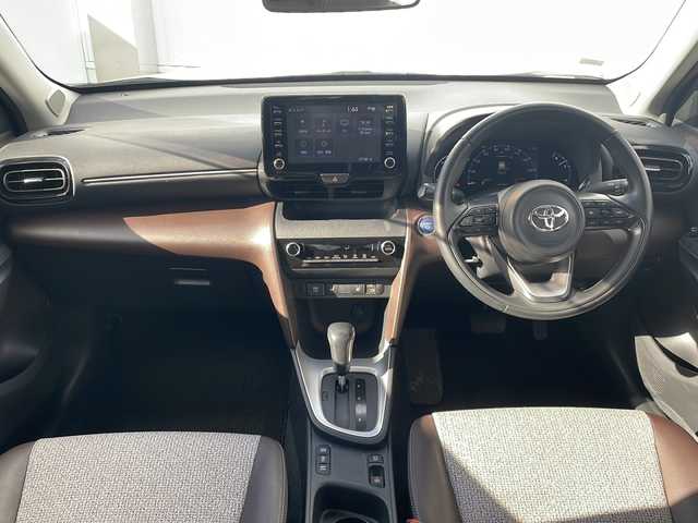 トヨタ ヤリスクロス ハイブリッド Z 三重県 2021(令3)年 4.2万km ブラックマイカ/ホワイトパールクリスタルシャイン 2トーン 純正ナビ/バックカメラ/純正ドラレコ/ビルトインETC/クリアランスソナー/レーダークルコン/シートヒーター/パワーシート/ハーフレザー/USB給電/LEDオートライト/電子パーキング/セーフティーセンス/DRIVE　MODE/オートリトラウィンカーミラー/禁煙車