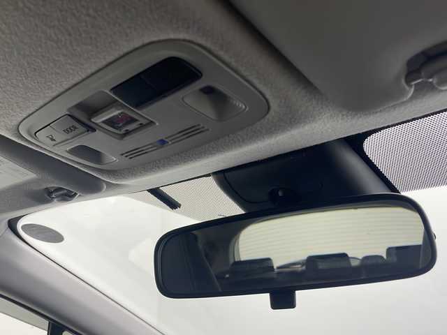 トヨタ アクア Z 秋田県 2023(令5)年 0.8万km プラチナホワイトパールマイカ 4WD/寒冷地仕様/セーフティセンス/モデリスタエアロ/純正ナビ /フルセグTV/パーキングサポートブレーキ /レーダークルーズコントロール /モデリスタAW　/全方位カメラ　/バックカメラ/運転席パワーシート /ステアリングヒーター /ライトレベライザー/フロントワイパーデアイサー/ライトレベライザー/横滑り防止装置/PCTA/AC100V/オートマチックハイビーム/オートライト/プッシュスタート/USBポート/クリアランスソナー/衝突被害軽減システム/前席シートヒーター/ハーフレザーシート/スマートキー/スペアキー有/レーンキープアシスト/ステアリングリモコン/革巻きステアリング/電格ミラー/純正フロアマット/コーナーセンサー