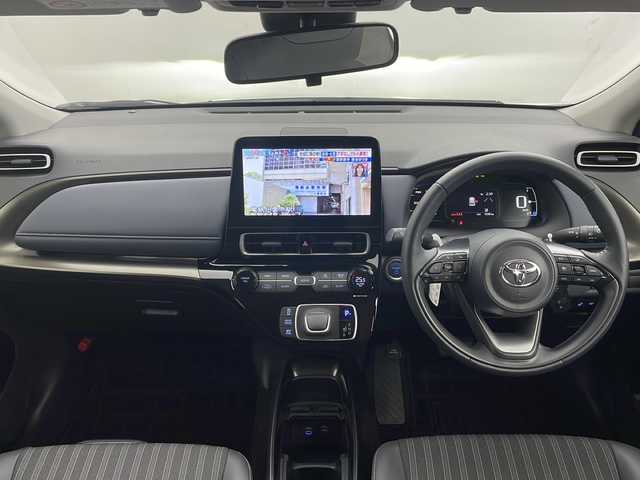 トヨタ アクア Z 秋田県 2023(令5)年 0.8万km プラチナホワイトパールマイカ 4WD/寒冷地仕様/セーフティセンス/モデリスタエアロ/純正ナビ /フルセグTV/パーキングサポートブレーキ /レーダークルーズコントロール /モデリスタAW　/全方位カメラ　/バックカメラ/運転席パワーシート /ステアリングヒーター /ライトレベライザー/フロントワイパーデアイサー/ライトレベライザー/横滑り防止装置/PCTA/AC100V/オートマチックハイビーム/オートライト/プッシュスタート/USBポート/クリアランスソナー/衝突被害軽減システム/前席シートヒーター/ハーフレザーシート/スマートキー/スペアキー有/レーンキープアシスト/ステアリングリモコン/革巻きステアリング/電格ミラー/純正フロアマット/コーナーセンサー