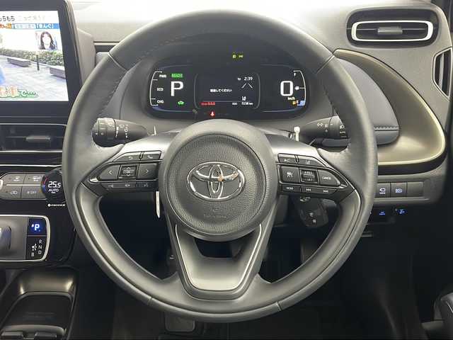 トヨタ アクア Z 秋田県 2023(令5)年 0.8万km プラチナホワイトパールマイカ 4WD/寒冷地仕様/セーフティセンス/モデリスタエアロ/純正ナビ /フルセグTV/パーキングサポートブレーキ /レーダークルーズコントロール /モデリスタAW　/全方位カメラ　/バックカメラ/運転席パワーシート /ステアリングヒーター /ライトレベライザー/フロントワイパーデアイサー/ライトレベライザー/横滑り防止装置/PCTA/AC100V/オートマチックハイビーム/オートライト/プッシュスタート/USBポート/クリアランスソナー/衝突被害軽減システム/前席シートヒーター/ハーフレザーシート/スマートキー/スペアキー有/レーンキープアシスト/ステアリングリモコン/革巻きステアリング/電格ミラー/純正フロアマット/コーナーセンサー