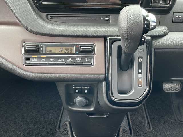スズキ ソリオ バンディット HV MV 富山県 2022(令4)年 2.6万km ピュアホワイトP 4WD/純正ナビ/（フルセグ/Bluetooth/CD/DVD)/全方位モニター/アイドリングストップ/衝突軽減/車線逸脱防止/レーダークルーズコントロール/コーナーセンサー/ビルトインETC/片側パワースライドドア/前後ドライブレコーダー/前席シートヒーター/2列目サーキュレーター/ヘッドアップディスプレイ/ドアバイザー/ステアリングスイッチ/エンジンスターター/純正AWサマータイヤ積み込み