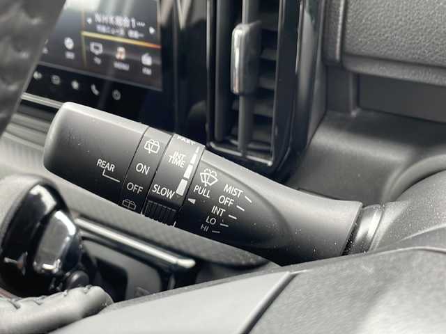 スズキ ソリオ バンディット HV MV 富山県 2022(令4)年 2.6万km ピュアホワイトP 4WD/純正ナビ/（フルセグ/Bluetooth/CD/DVD)/全方位モニター/アイドリングストップ/衝突軽減/車線逸脱防止/レーダークルーズコントロール/コーナーセンサー/ビルトインETC/片側パワースライドドア/前後ドライブレコーダー/前席シートヒーター/2列目サーキュレーター/ヘッドアップディスプレイ/ドアバイザー/ステアリングスイッチ/エンジンスターター/純正AWサマータイヤ積み込み