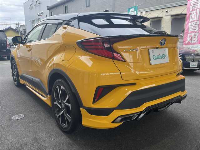 トヨタ Ｃ－ＨＲ G 愛知県 2020(令2)年 4.3万km ブラック/イエロー ワンオーナー/MODELLITAエアロキット/・フロントスポイラー/・サイドスカート/・リアスカート/純正ディスプライオーディオ/・ナビ／Bluetooth／Miracast/バックカメラ/LEDヘッドライト／フォグランプ/シーケンシャルターンランプ/ハーフレザーシート/TOYOTA SAFETY SENSE/・プリクラッシュセーフティ/・レーンディパーチャーアラート/・オートマチックハイビーム/・レーダークルーズコントロール/ブラインドスポットモニター/純正18インチAW/スマートキー＆プッシュスタート/応急用スペアタイヤ