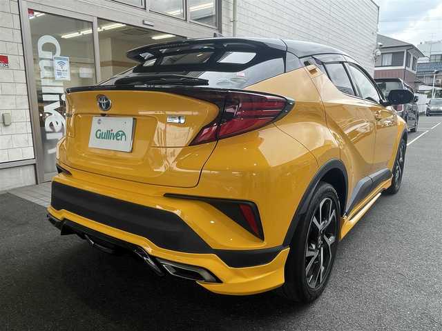 トヨタ Ｃ－ＨＲ G 愛知県 2020(令2)年 4.3万km ブラック/イエロー ワンオーナー/MODELLITAエアロキット/・フロントスポイラー/・サイドスカート/・リアスカート/純正ディスプライオーディオ/・ナビ／Bluetooth／Miracast/バックカメラ/LEDヘッドライト／フォグランプ/シーケンシャルターンランプ/ハーフレザーシート/TOYOTA SAFETY SENSE/・プリクラッシュセーフティ/・レーンディパーチャーアラート/・オートマチックハイビーム/・レーダークルーズコントロール/ブラインドスポットモニター/純正18インチAW/スマートキー＆プッシュスタート/応急用スペアタイヤ