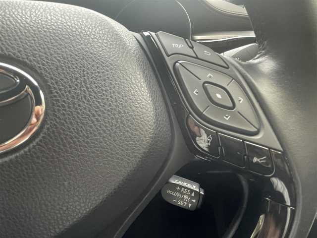 トヨタ Ｃ－ＨＲ G 愛知県 2020(令2)年 4.3万km ブラック/イエロー ワンオーナー/MODELLITAエアロキット/・フロントスポイラー/・サイドスカート/・リアスカート/純正ディスプライオーディオ/・ナビ／Bluetooth／Miracast/バックカメラ/LEDヘッドライト／フォグランプ/シーケンシャルターンランプ/ハーフレザーシート/TOYOTA SAFETY SENSE/・プリクラッシュセーフティ/・レーンディパーチャーアラート/・オートマチックハイビーム/・レーダークルーズコントロール/ブラインドスポットモニター/純正18インチAW/スマートキー＆プッシュスタート/応急用スペアタイヤ
