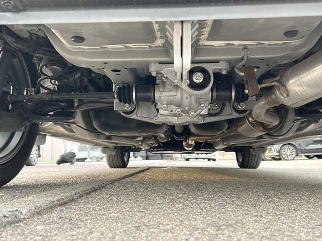 ダイハツ ロッキー プレミアム G 福島県 2022(令4)年 2.4万km グレーマイカM ロッキー専用アルパインナビ　フルセグ　Ｂカメラ　純正ＡＷ　両側シートヒーター　純正ドラレコ　クルコン　電動パーキング　フォグランプ　ＴＶキャンセラー　ＥＴＣ　スペアキー×１　純正フロアマット　４ＷＤ