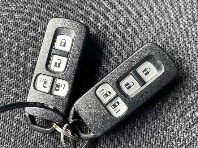 ホンダ Ｎ ＢＯＸ カスタム G SSパッケージ 長野県 2013(平25)年 5.2万km プレミアムホワイトパール パナソニックナビTV/バックカメラ/両側パワースライドドア/プッシュスタート エンジン/純正１４インチアルミ/純正フロアマット/スペアキー