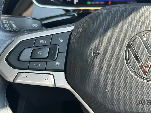 フォルクスワーゲン Ｔ－クロス TSI 1stプラス 高知県 2020(令2)年 6.2万km ピュアホワイト 純正ナビ/【BT/AppleCarplay】/バックカメラ/クルーズコントロール(追従走行有り)/Front　Assist/・衝突被害軽減ブレーキ/・車間警告/レーンキープアシストシステム/・車線逸脱警報/・ステアリングホイールの振動/ブラインドスポットディテクション/パーキングアシスト/横滑り防止/ルーフレール/ハーフレザーシート/コーナー、バックセンサー/ETC2.0/ドライブレコーダー/パドルシフト/オートライト/純正LEDライト/スマートキー/プッシュスタート/MTモード付きAT/アイドリングストップ/純正アルミホイール 18インチ/ウインカーミラー/純正フロアマット
