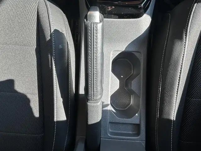 フォルクスワーゲン Ｔ－クロス TSI 1stプラス 高知県 2020(令2)年 6.2万km ピュアホワイト 純正ナビ/【BT/AppleCarplay】/バックカメラ/クルーズコントロール(追従走行有り)/Front　Assist/・衝突被害軽減ブレーキ/・車間警告/レーンキープアシストシステム/・車線逸脱警報/・ステアリングホイールの振動/ブラインドスポットディテクション/パーキングアシスト/横滑り防止/ルーフレール/ハーフレザーシート/コーナー、バックセンサー/ETC2.0/ドライブレコーダー/パドルシフト/オートライト/純正LEDライト/スマートキー/プッシュスタート/MTモード付きAT/アイドリングストップ/純正アルミホイール 18インチ/ウインカーミラー/純正フロアマット