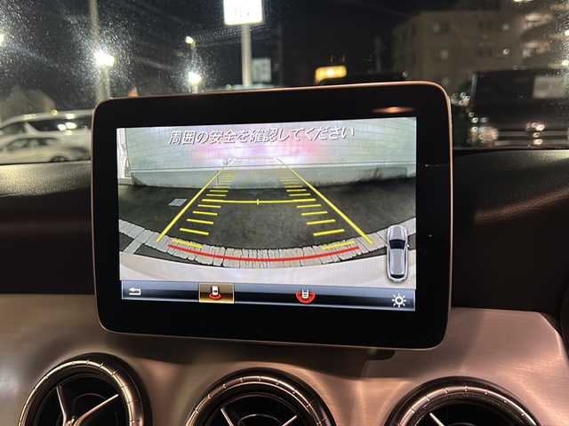 メルセデス・ベンツ ＣＬＡ１８０ Sブレイク AMG スタイル 静岡県 2018(平30)年 3.9万km ポーラホワイト メーカーOPナビ/地デジTV/純正CD/DVD/Bluetooth/バックカメラ/サンルーフ/レーダーセーフティパッケージ/ディストロニックプラス/AMG18インチAW/キーレスゴー/ハーフレザーシート/シートヒーター/LEDヘッドライト/保証書/取説