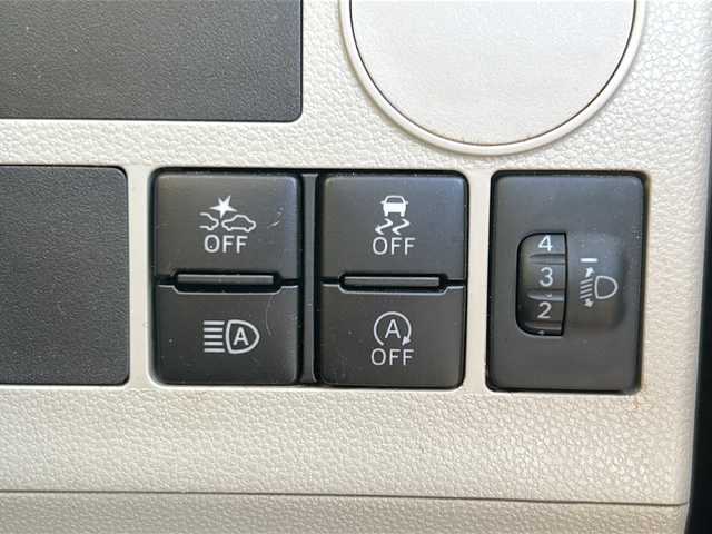 ダイハツ タント L SA Ⅲ 大分県 2018(平30)年 7.8万km ブラックマイカメタリック 衝突軽減ブレーキ/横滑り防止装置/後方コーナーセンサー/レーンキープアシスト/オートマチックハイビーム/社外SDナビ/（Bluetooth/AM/FM/フルセグ/ipod)/ステアリングスイッチ/アイドリングストップ/純正フロアマット/ETC/エンジンスターター/ドアバイザー