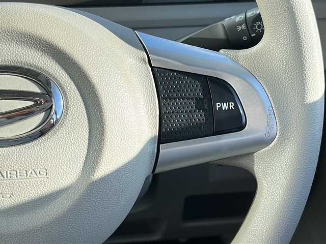 ダイハツ タント L SA Ⅲ 大分県 2018(平30)年 7.8万km ブラックマイカメタリック 衝突軽減ブレーキ/横滑り防止装置/後方コーナーセンサー/レーンキープアシスト/オートマチックハイビーム/社外SDナビ/（Bluetooth/AM/FM/フルセグ/ipod)/ステアリングスイッチ/アイドリングストップ/純正フロアマット/ETC/エンジンスターター/ドアバイザー