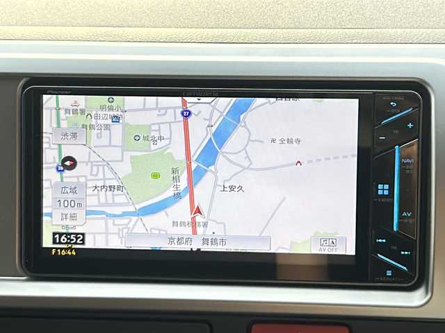 トヨタ ハイエース GL 京都府 2016(平28)年 3.6万km ホワイトパールクリスタルシャイン 社外ＳＤナビ　フルセグテレビ　Ｂｌｕｅｔｏｏｔｈ接続　バックカメラ　４ＷＤ　１０人乗り　１００Ｖ充電　純正ＥＴＣ　ＵＳＢ入力端子　片側パワースライドドア　純正ＬＥＤライト　スマートキー　禁煙車