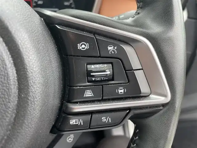 スバル アウトバック 富山県 2023(令5)年 6.8万km パール メーカーナビ／/フルセグＴＶ／/Ｂｌｕｅｔｏｏｔｈ／/オレンジ革シート／/シートヒーター／/エアシート／/パワーシート／/アイサイト/レーダークルーズコントロール/レーンキープアシスト／/サイドカメラ／/バックカメラ／/スマートキー／/ＬＥＤオートライト／/ＬＥＤフォグライト/ビルトインETC