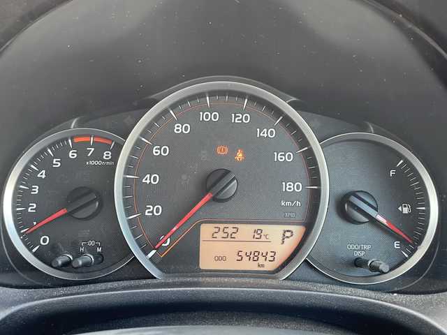 トヨタ ヴィッツ U 長野県 2013(平25)年 5.5万km シルバーM 禁煙車/純正オーディオ（CD/FM/AM/AUX）/ETC/運転席シートヒーター/革巻きステアリング/オートライト/スマートキー/Pスタート/電動格納ミラー/純正フロアマット