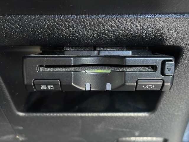 トヨタ ヴィッツ U 長野県 2013(平25)年 5.5万km シルバーM 禁煙車/純正オーディオ（CD/FM/AM/AUX）/ETC/運転席シートヒーター/革巻きステアリング/オートライト/スマートキー/Pスタート/電動格納ミラー/純正フロアマット