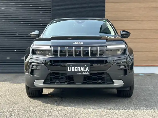 クライスラー・ジープ ジープ アベンジャー アルティテュード 宮崎県 2024(令6)年 0.4万km 黒 ワンオーナー/サンルーフ/ワイヤレス充電/充電ケーブル有/バック・サイドカメラ/純正ナビ/・Bluetooth/・AM/FM/・AppleCarPlay/・AndroidAuto/ETC/前後ドライブレコーダー/ステアリングリモコン/アダプティブクルーズコントロール/レーンキープアシスト/ブラインドスポットモニター/デジタルインナーミラー/レザーシート/前席シートヒーター/運転席パワーシート/純正LEDヘッドライト/オートライト/インテリジェントハイビームシステム/純正18インチアルミ