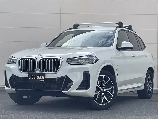 ＢＭＷ Ｘ３ xDrive20d Mスポーツ 岡山県 2022(令4)年 4.6万km アルピンホワイトⅢ HUD/純正iDrive7/アラウンドビューカメラ/モカブラウンレザーシート/シートヒーター/パワーシート/ACC/オートライト/オートハイビーム/レインセンサー/PDC/パーキングアシスト/ライトカーペット/正面衝突警告/側面衝突警告/車線逸脱警告/ステアリングサポート/車線変更警告/パドルシフト/アップルカープレイ/ミラー一体型ETC/BMW純正ルーフキャリア/ドラレコ（F/R）