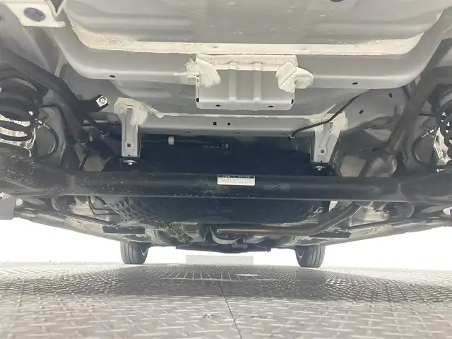 ダイハツ トール カスタムG 沖縄県 2021(令3)年 4.7万km パールホワイトⅢ 県外仕入れ/禁煙車/両側パワースライドドア/ウェルカムオープン/スマートアシスト/社外9インチナビ/（フルセグTV/CD/DVD/FM/BT）/バックカメラ/10.1インチフリップダウンモニター/ETC/ハーフレザーシート/クルーズコントロール/コーナーセンサー/ドライブレコーダー/オートブレーキホールド/取扱説明書/スペアキー/純正アルミホイール/純正フロアマット/純正ドアバイザー