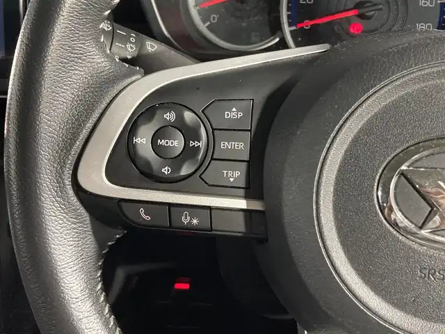 ダイハツ トール カスタムG 沖縄県 2021(令3)年 4.7万km パールホワイトⅢ 県外仕入れ/禁煙車/両側パワースライドドア/ウェルカムオープン/スマートアシスト/社外9インチナビ/（フルセグTV/CD/DVD/FM/BT）/バックカメラ/10.1インチフリップダウンモニター/ETC/ハーフレザーシート/クルーズコントロール/コーナーセンサー/ドライブレコーダー/オートブレーキホールド/取扱説明書/スペアキー/純正アルミホイール/純正フロアマット/純正ドアバイザー