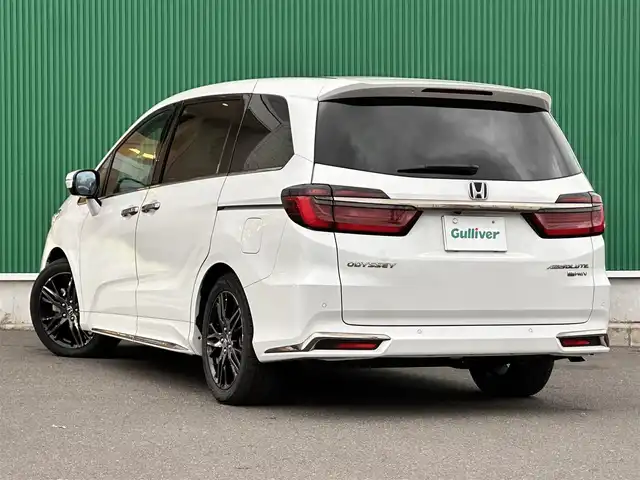 ホンダ オデッセイ ハイブリッド e:HEVアブソルート EX 宮城県 2021(令3)年 4.7万km プラチナホワイトパール 本革シート/＝＝＝/ホンダセンシング/・衝突軽減ブレーキ/・歩行者事故低減ステアリング/・アダプティブクルーズコントロール/・車線維持支援システム/・路外逸脱抑制機能/・誤発進抑制機能/・先行車発進お知らせ機能/・標識認識機能/・後方誤発進抑制機能/マルチビューカメラシステム/スマートパーキングアシストシステム/パーキングセンサーシステム/ブラインドスポットインフォメーション/純正10インチナビ（VXU-217DYi）/・CD/DVD/・Bluetooth/・フルセグTV/ビルトインETC2.0/センターコンソールボックス＋AC電源1500W/ハンズフリーアクセスパワーバックドア/ジェスチャーコントロールパワースライドドア（両側）/パワーシート/シートヒーター/革巻きステアリング/ステアリングスイッチ/電動パーキングブレーキ/ブレーキホールド/LEDヘッドランプ/フォグランプ/オートライト/スマートキー＆プッシュスタート/電動格納ミラー/純正18インチAW/純正フロアマット/W/サイド/カーテンエアバッグ