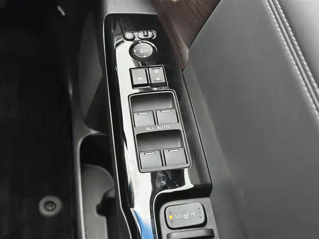 ホンダ オデッセイ ハイブリッド e:HEVアブソルート EX 宮城県 2021(令3)年 4.7万km プラチナホワイトパール 本革シート/＝＝＝/ホンダセンシング/・衝突軽減ブレーキ/・歩行者事故低減ステアリング/・アダプティブクルーズコントロール/・車線維持支援システム/・路外逸脱抑制機能/・誤発進抑制機能/・先行車発進お知らせ機能/・標識認識機能/・後方誤発進抑制機能/マルチビューカメラシステム/スマートパーキングアシストシステム/パーキングセンサーシステム/ブラインドスポットインフォメーション/純正10インチナビ（VXU-217DYi）/・CD/DVD/・Bluetooth/・フルセグTV/ビルトインETC2.0/センターコンソールボックス＋AC電源1500W/ハンズフリーアクセスパワーバックドア/ジェスチャーコントロールパワースライドドア（両側）/パワーシート/シートヒーター/革巻きステアリング/ステアリングスイッチ/電動パーキングブレーキ/ブレーキホールド/LEDヘッドランプ/フォグランプ/オートライト/スマートキー＆プッシュスタート/電動格納ミラー/純正18インチAW/純正フロアマット/W/サイド/カーテンエアバッグ