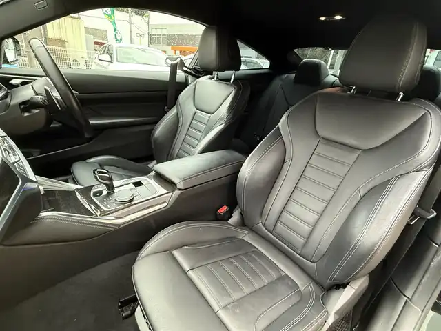 ＢＭＷ ＢＭＷ ４２０ｉ クーペ Mスポーツ 長崎県 2021(令3)年 6.9万km サファイアブラックP メーカーOP/ナビ/・Bluetooth接続/・AM/FM/・Apple Car play/衝突被害軽減ブレーキ/レーダークルーズコントロール/レーンキープアシスト/オートマチックハイビーム/全方位カメラ/バックカメラ/ETC/黒革シート/・シートヒーター/・パワーシート/パワーバックドア/ドライブレコーダー/MTモード付AT/パドルシフト/置くだけ充電