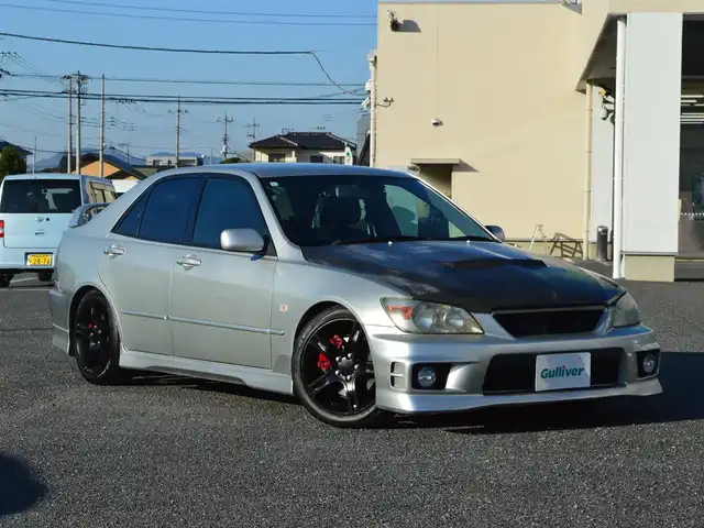 トヨタ アルテッツァ RS200 Zエディション 栃木県 2001(平13)年 16万km シルバーM STEALTH　BLACK　TWIN　車高調/トラクションコントロールシステム/社外SDナビゲーションシステム/[フルセグ/AM/FM/CD/DVD/BT]/LEDヘッドライト/フォグランプ/SNOWモード/ミラーヒーター/電動格納ミラー/純正マット/ETC/ドライブレコーダー[フロント/リア]/取扱説明書/保証書/記録簿