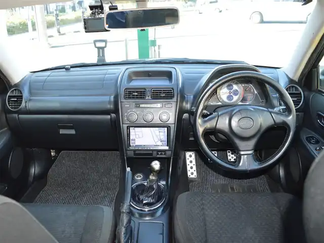 トヨタ アルテッツァ RS200 Zエディション 栃木県 2001(平13)年 16万km シルバーM STEALTH　BLACK　TWIN　車高調/トラクションコントロールシステム/社外SDナビゲーションシステム/[フルセグ/AM/FM/CD/DVD/BT]/LEDヘッドライト/フォグランプ/SNOWモード/ミラーヒーター/電動格納ミラー/純正マット/ETC/ドライブレコーダー[フロント/リア]/取扱説明書/保証書/記録簿