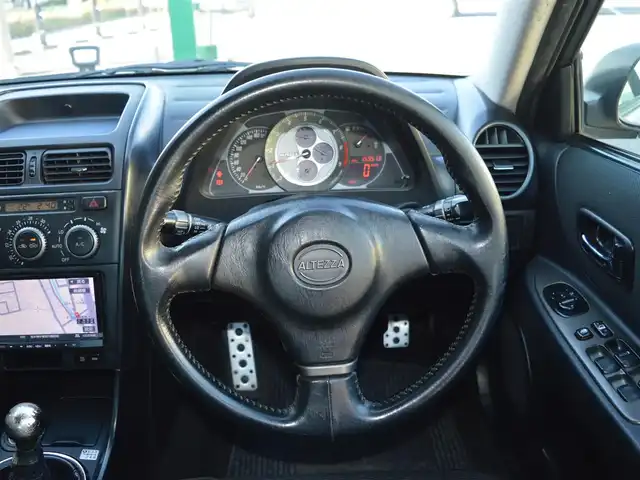 トヨタ アルテッツァ RS200 Zエディション 栃木県 2001(平13)年 16万km シルバーM STEALTH　BLACK　TWIN　車高調/トラクションコントロールシステム/社外SDナビゲーションシステム/[フルセグ/AM/FM/CD/DVD/BT]/LEDヘッドライト/フォグランプ/SNOWモード/ミラーヒーター/電動格納ミラー/純正マット/ETC/ドライブレコーダー[フロント/リア]/取扱説明書/保証書/記録簿