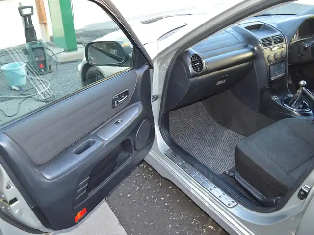 トヨタ アルテッツァ RS200 Zエディション 栃木県 2001(平13)年 16万km シルバーM STEALTH　BLACK　TWIN　車高調/トラクションコントロールシステム/社外SDナビゲーションシステム/[フルセグ/AM/FM/CD/DVD/BT]/LEDヘッドライト/フォグランプ/SNOWモード/ミラーヒーター/電動格納ミラー/純正マット/ETC/ドライブレコーダー[フロント/リア]/取扱説明書/保証書/記録簿