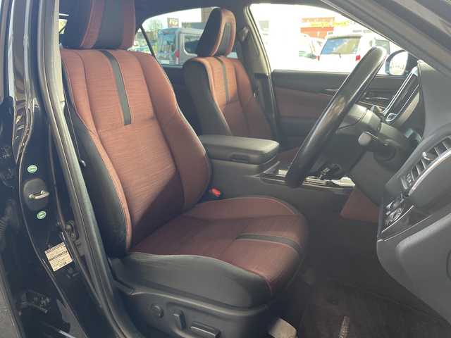 トヨタ クラウン ハイブリッド アスリートS 岐阜県 2014(平26)年 14.4万km プレシャスブラックパール /純正ナビ/(フルセグTV/Bluetooth/CD/DVD)//全周囲カメラ//前後ドライブレコーダー//レーダークルーズコントロール//プリクラッシュセーフティシステム//横滑り防止装置//コーナーセンサー//オートライト//LEDヘッドライト//前席シートヒーター//前席パワーシート//ビルトインETC//純正17インチAW//純正フロアマット//スペアキー