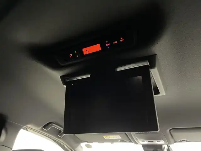 トヨタ ヴォクシー ハイブリッド ZS 煌Ⅲ 埼玉県 2020(令2)年 7万km ブラック 純正１０インチナビ　フリップダウンモニター　バックカメラ　ビルトインＥＴＣ　セーフティセンス　クルーズコントロール　シートヒーター　純正アルミホイール　スマートキー　オートハイビーム　ＬＥＤライト