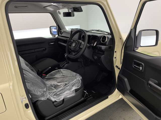 スズキ ジムニー XC 宮崎県 2025(令7)年 0.1千km シフォンアイボリーM 純正フロアマット/シートヒーター/デュアルセンサーブレーキサポート/車線逸脱警報/ハイビームアシスト/パーキングソナー/誤発進抑制機能/クルーズコントロール/ダウンヒルアシストコントロール/トランスファーレバー/LEDヘッドランプ/純正15インチAW