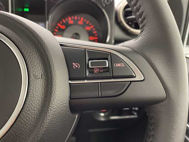 スズキ ジムニー XC 宮崎県 2025(令7)年 0.1千km シフォンアイボリーM 純正フロアマット/シートヒーター/デュアルセンサーブレーキサポート/車線逸脱警報/ハイビームアシスト/パーキングソナー/誤発進抑制機能/クルーズコントロール/ダウンヒルアシストコントロール/トランスファーレバー/LEDヘッドランプ/純正15インチAW